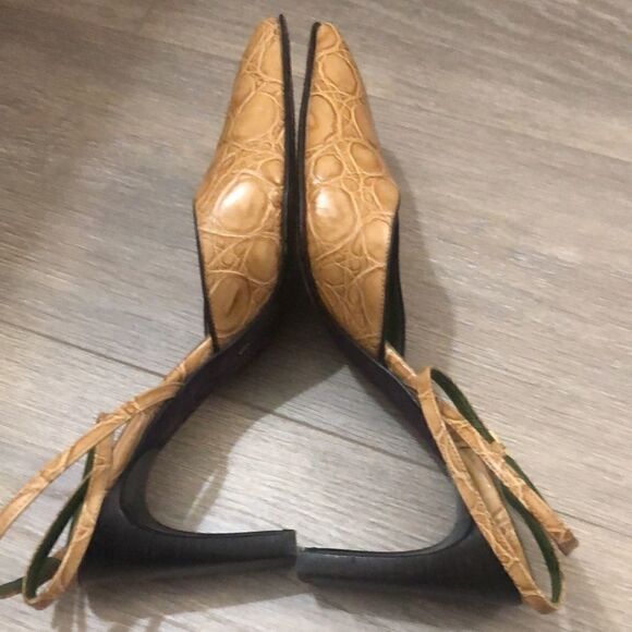 Donald J Pliner croc print ankle strap heels - Picture 5 of 9